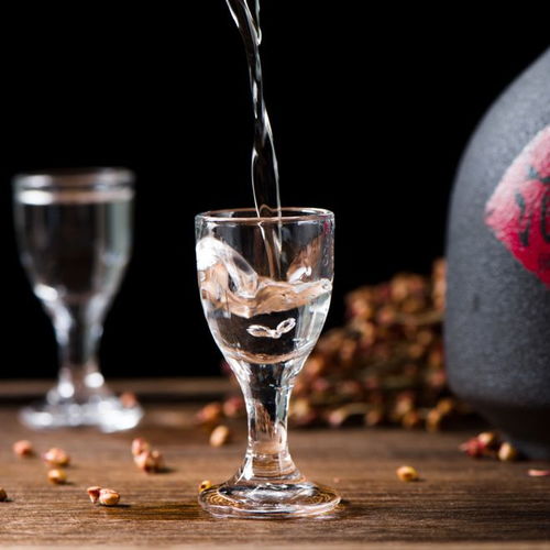 白酒價(jià)格波動(dòng)背后 酒企和經(jīng)銷商相愛(ài)相殺,培育新市場(chǎng)成必選項(xiàng)