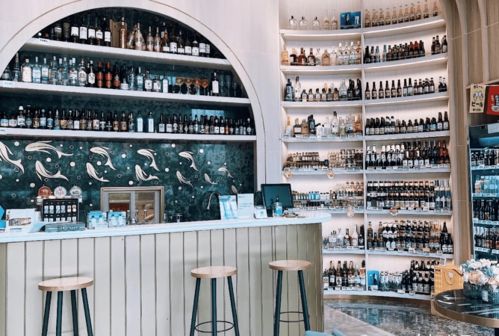 微醺經濟下酒庫與酒窖業態走紅，高端玩家開拓酒類批發新賽道